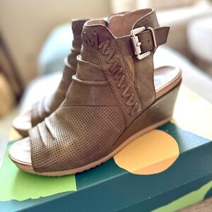 Earth Attalea Bonaire OpenToe Wedge Sandals
